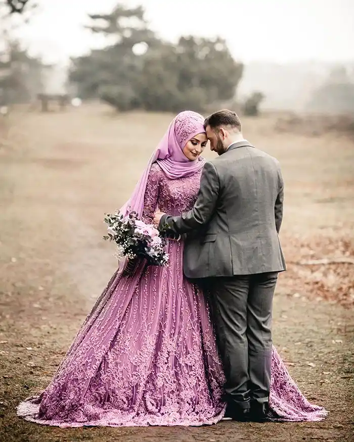pink hijab prewedding