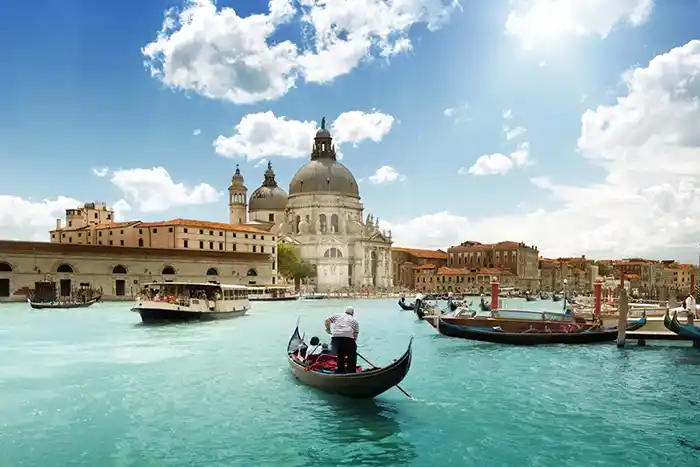 Tempat Bulan Madu Romantis Terbaik Italy